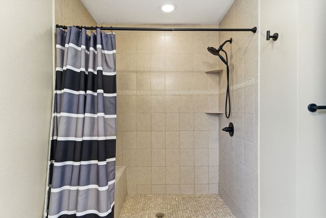 6 Donald St, Lexington, MA 02420