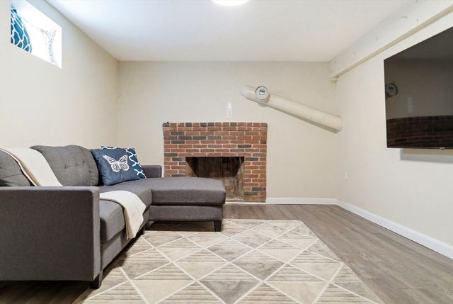 6 Donald St, Lexington, MA 02420