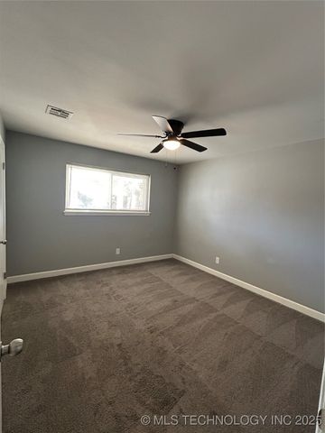 2163 S 77th Avenue E, Tulsa, OK 74129