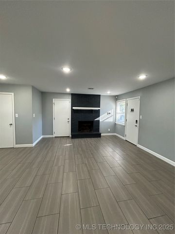 2163 S 77th Avenue E, Tulsa, OK 74129