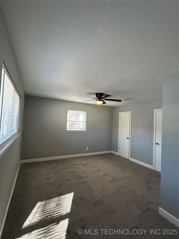 2163 S 77th Avenue E, Tulsa, OK 74129