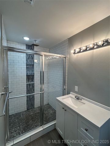 2163 S 77th Avenue E, Tulsa, OK 74129