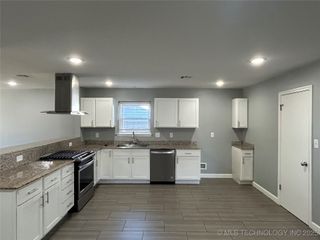 2163 S 77th Avenue E, Tulsa, OK 74129