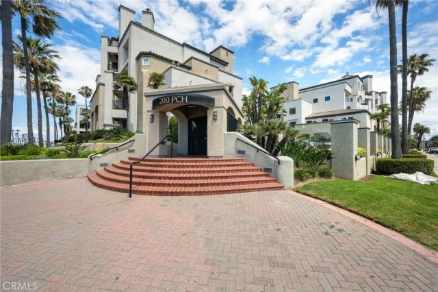 200 Pacific Coast M-9, Huntington Beach, CA 92648