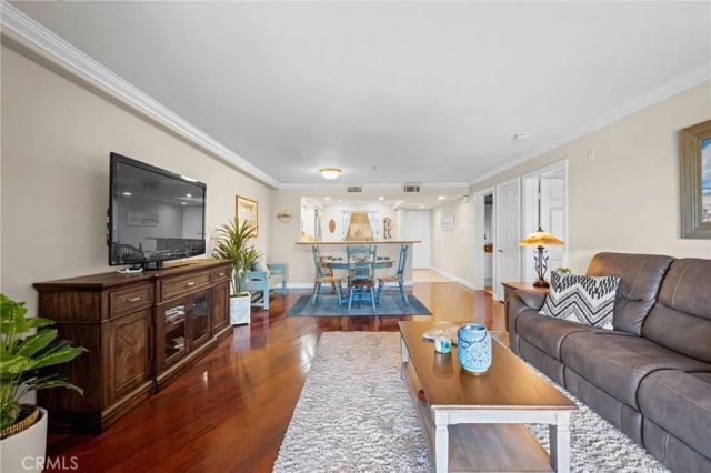 200 Pacific Coast M-9, Huntington Beach, CA 92648
