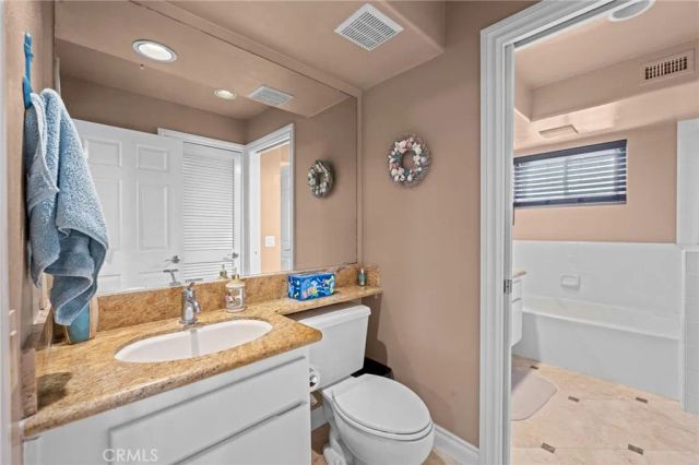 200 Pacific Coast M-9, Huntington Beach, CA 92648