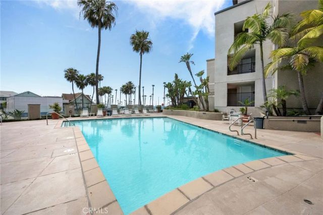 200 Pacific Coast M-9, Huntington Beach, CA 92648