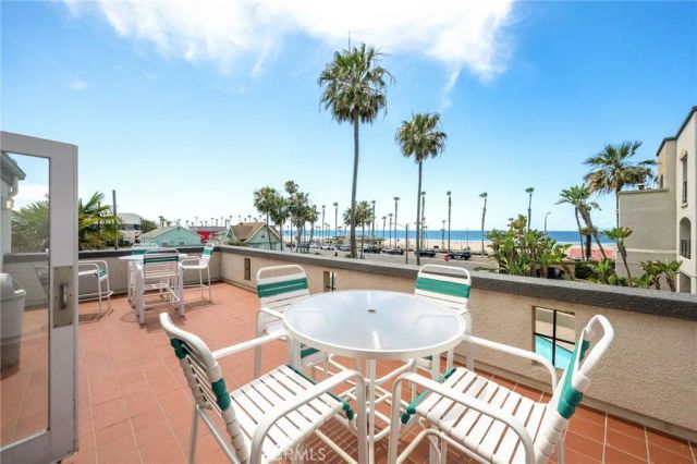 200 Pacific Coast M-9, Huntington Beach, CA 92648