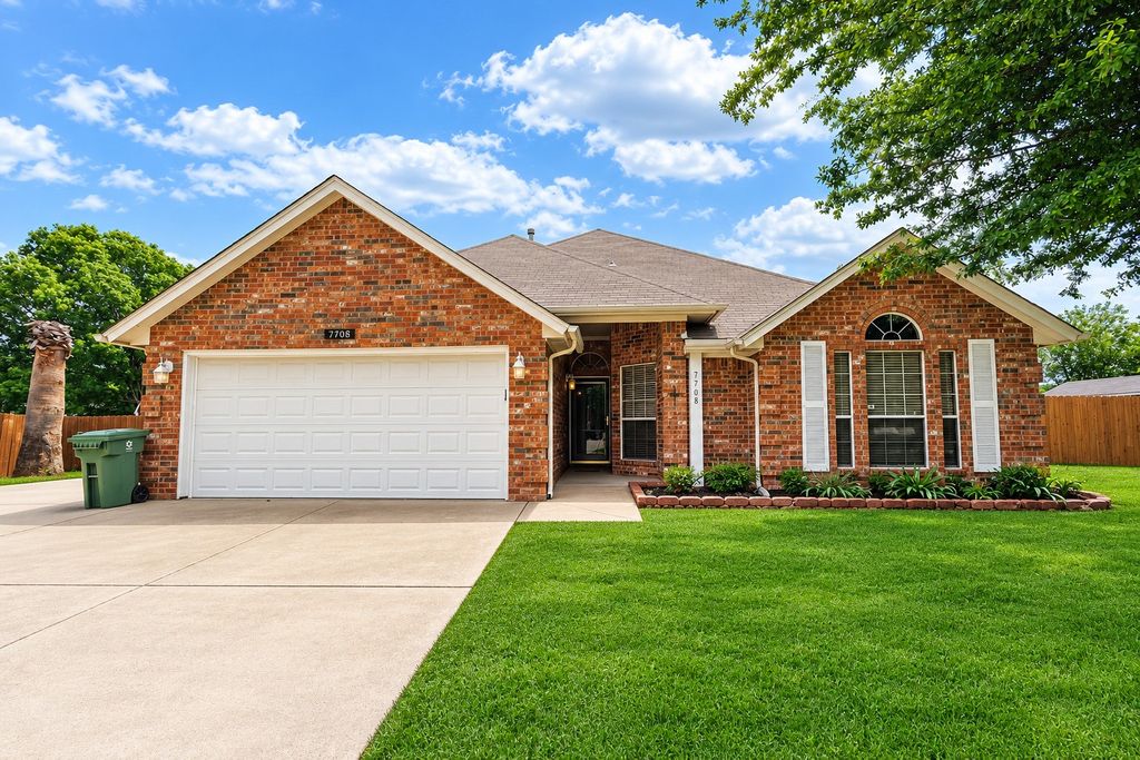 7708 Chandler Court, North Richland Hills, TX 76182