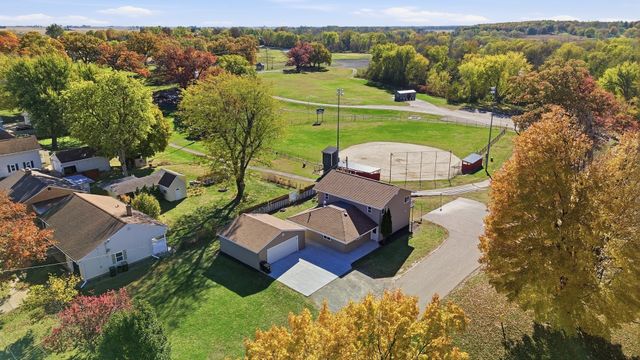 503 W Winfield Street, Morrison, IL 61270