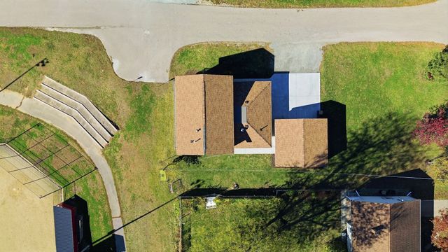 503 W Winfield Street, Morrison, IL 61270