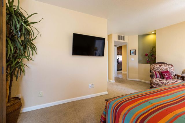 1904 San Rio Court NW, Albuquerque, NM 87107