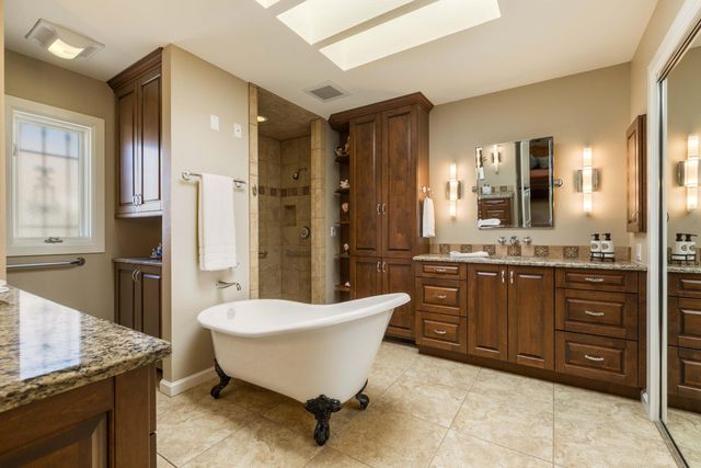 1904 San Rio Court NW, Albuquerque, NM 87107