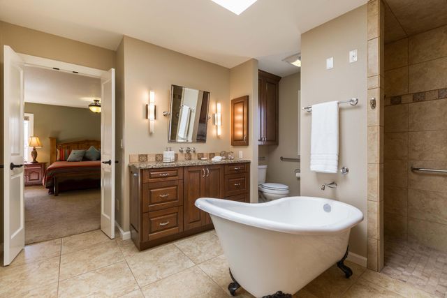 1904 San Rio Court NW, Albuquerque, NM 87107