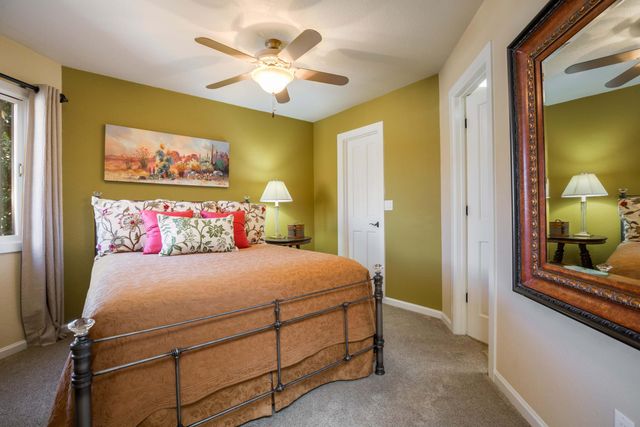 1904 San Rio Court NW, Albuquerque, NM 87107