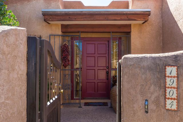 1904 San Rio Court NW, Albuquerque, NM 87107