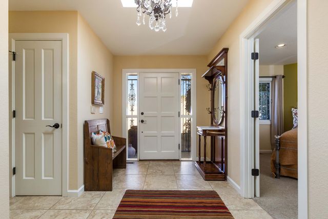 1904 San Rio Court NW, Albuquerque, NM 87107