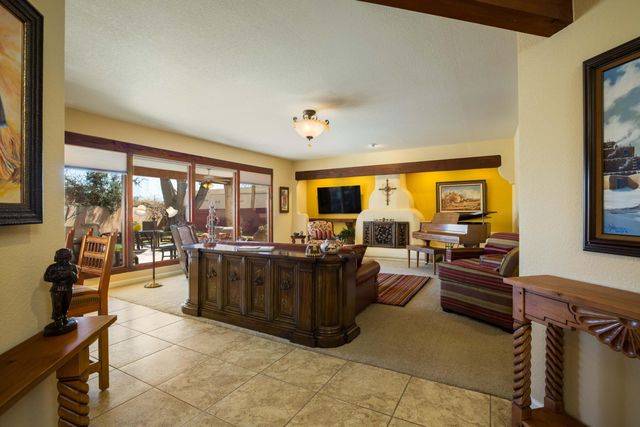 1904 San Rio Court NW, Albuquerque, NM 87107