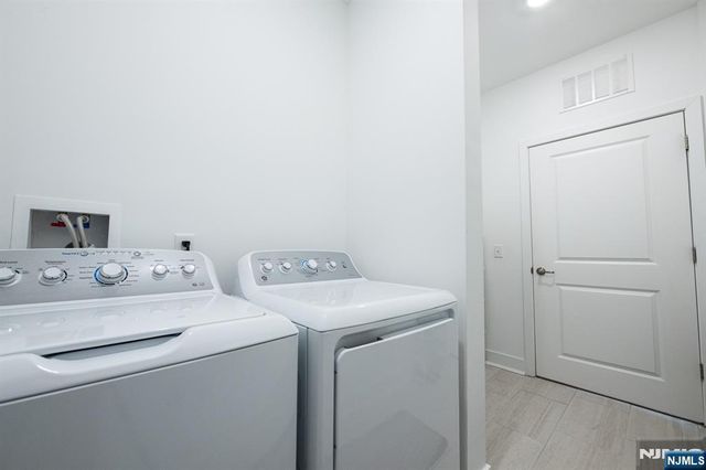 84 Harvest Way, Little Falls, NJ 07424