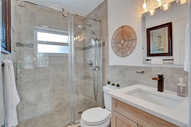 332 NW 45th St, Fort Lauderdale, FL 33309