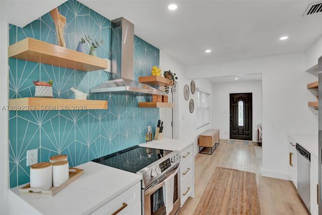 332 NW 45th St, Fort Lauderdale, FL 33309