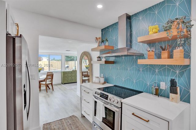 332 NW 45th St, Fort Lauderdale, FL 33309