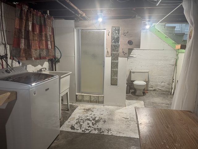 219 S Jackson Street, Clinton, IL 61727