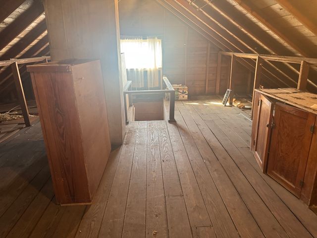 219 S Jackson Street, Clinton, IL 61727