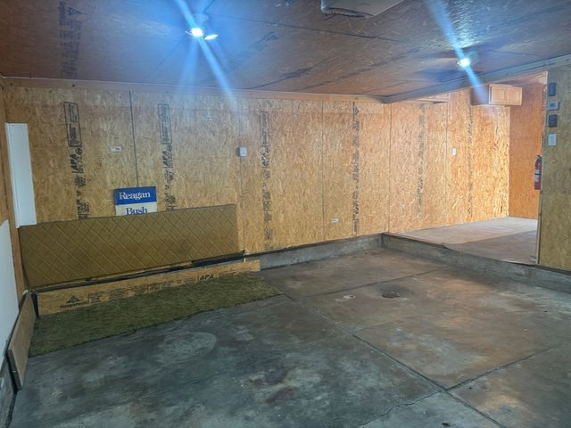 219 S Jackson Street, Clinton, IL 61727