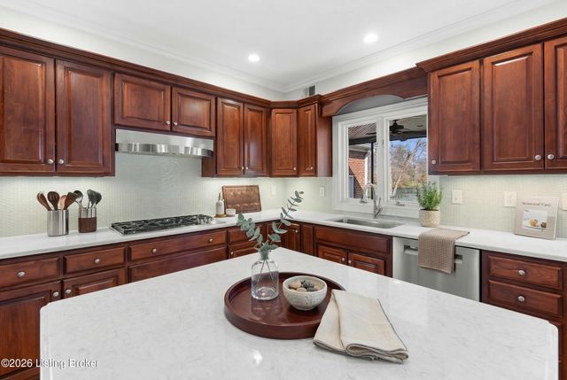 6803 Penfield Ct, Prospect, KY 40059