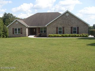 6742 Ridgeview Rd, Knoxville, TN 37918