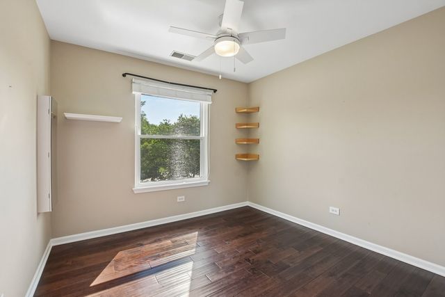 1931 Crossing Court, Naperville, IL 60540