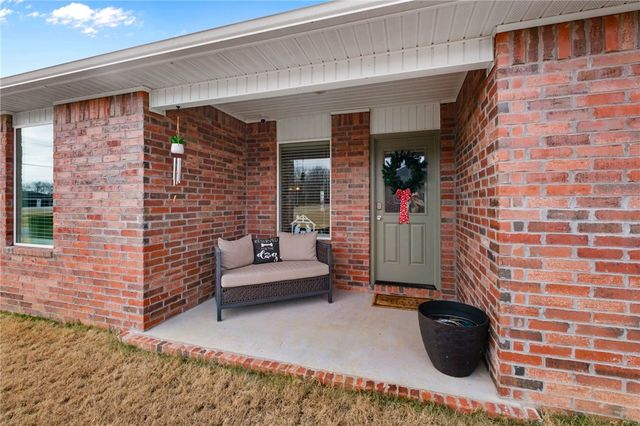 3101 N Rooster Street, Siloam Springs, AR 72761