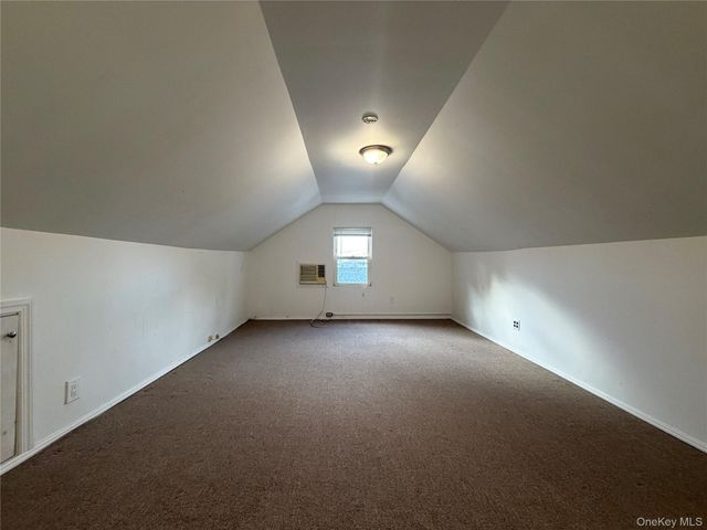 180 B Atlantic Ave, Lynbrook, NY 11563