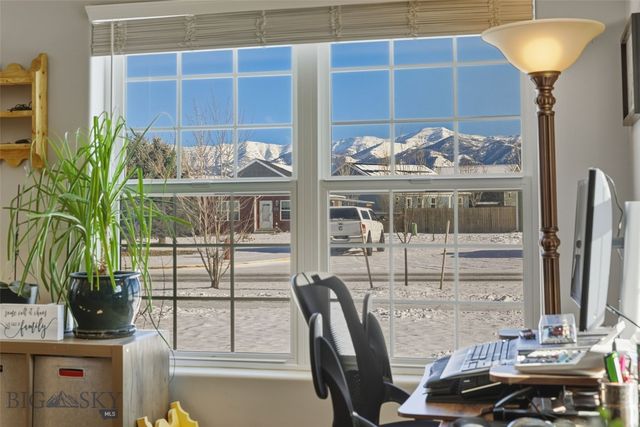 1019 Powers Boulevard, Belgrade, MT 59714