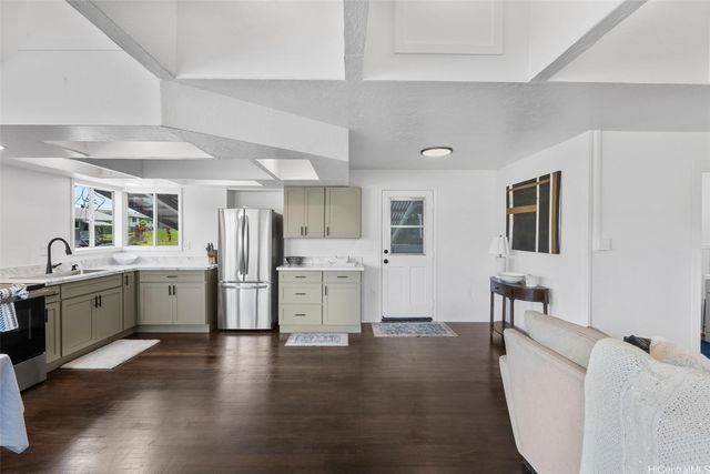 446 Ainaola Drive, Hilo, HI 96720