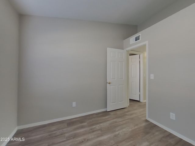 515 E ROCKWOOD Drive, Phoenix, AZ 85024