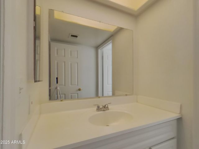 515 E ROCKWOOD Drive, Phoenix, AZ 85024