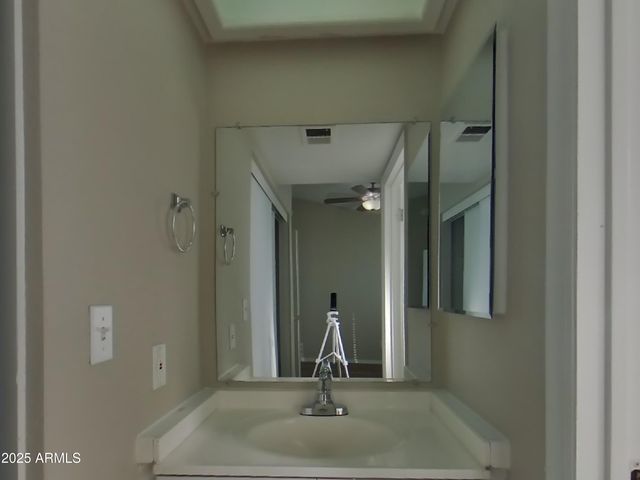 515 E ROCKWOOD Drive, Phoenix, AZ 85024