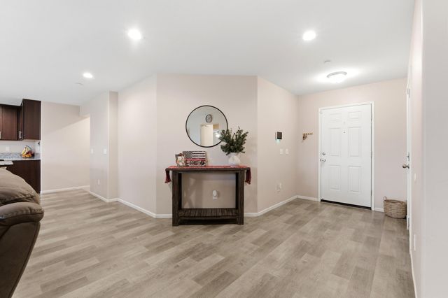 2201 E Delta Court, Visalia, CA 93292