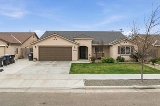 2201 E Delta Court, Visalia, CA 93292