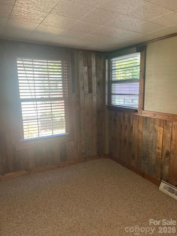 119 Pine Street, Badin, NC 28009