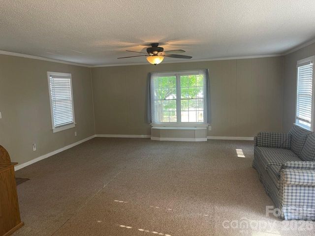119 Pine Street, Badin, NC 28009