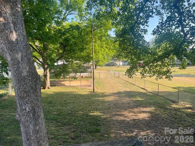 119 Pine Street, Badin, NC 28009