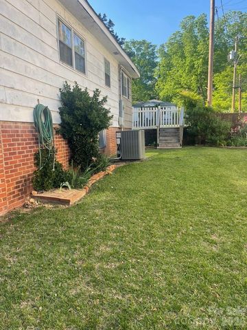 119 Pine Street, Badin, NC 28009