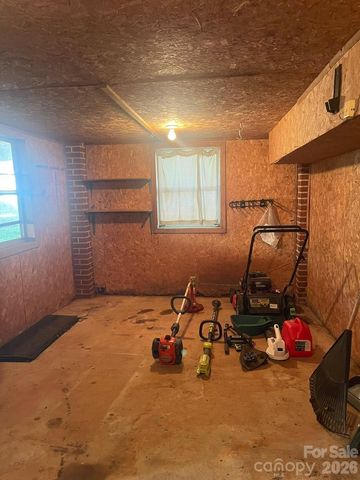 119 Pine Street, Badin, NC 28009