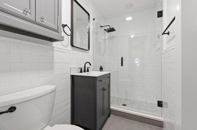51 Revere St 2, Boston, MA 02114