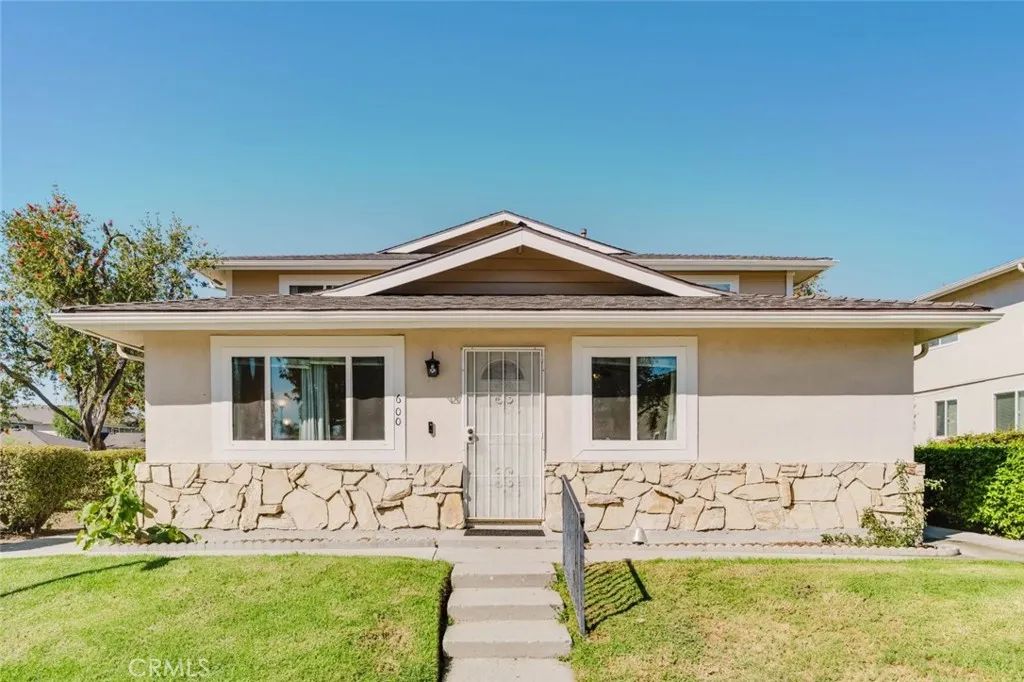 600 Avenida Del Platino, Thousand Oaks, CA 91320