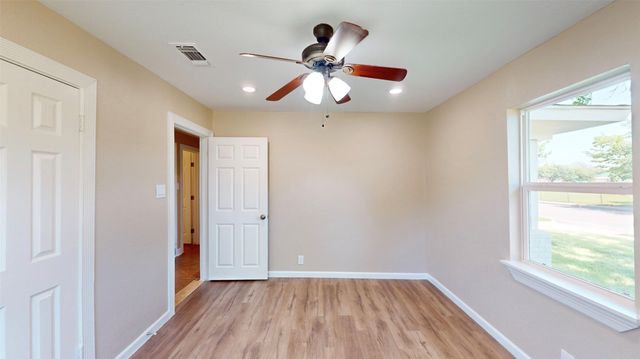 3201 Lakeland Street, Fort Worth, TX 76111