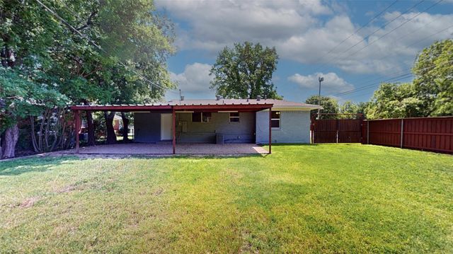 3201 Lakeland Street, Fort Worth, TX 76111